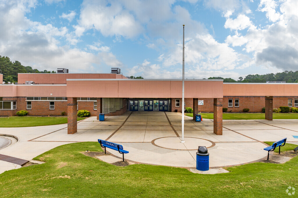 Entrance to Stephenson Middle School serving the Stone Mountain neighborhood.