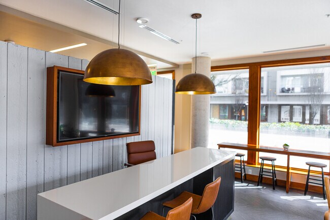 Forty One 11, Portland, OR 97211 - photo 6