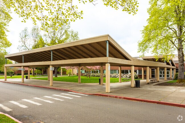 Covered drop of outside of the entrance to the Hazelbrook Middle School in the Sherwood/Tualatin North Neighborhood.