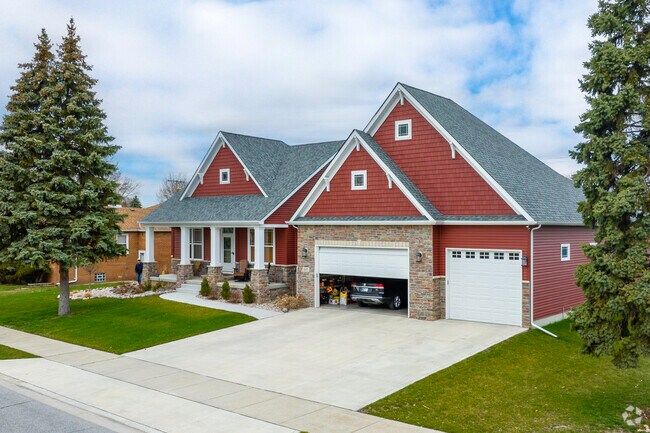 You can find new construction homes throughout Whiting.