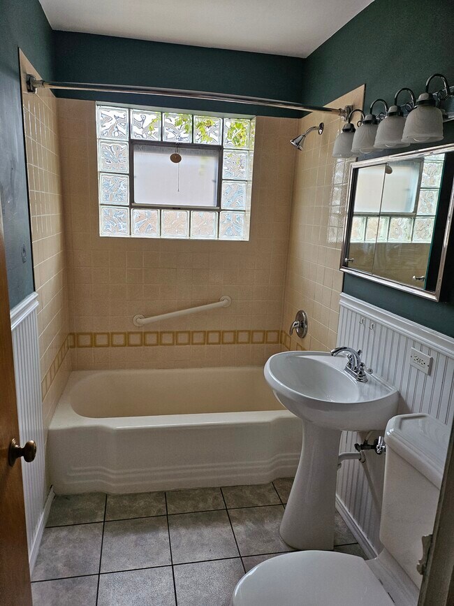 Main Bathroom