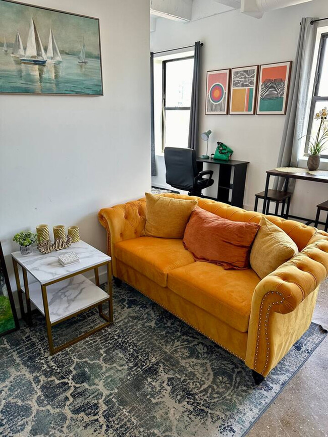 1049 W Lawrence Ave Unit ID1058523P, Chicago, IL 60640