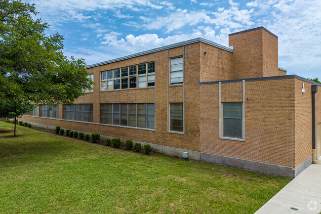 John Q. Adams Elementary School, Rankings & Reviews - Homes.com