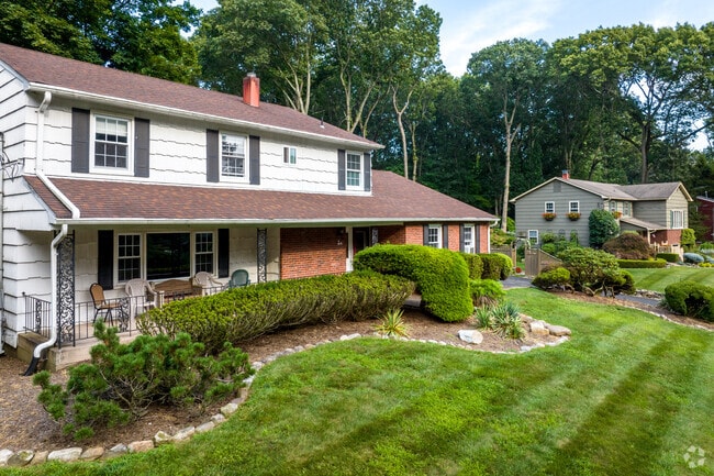 Well-maintained yards are a source of pride for Chestnut Ridge residents.