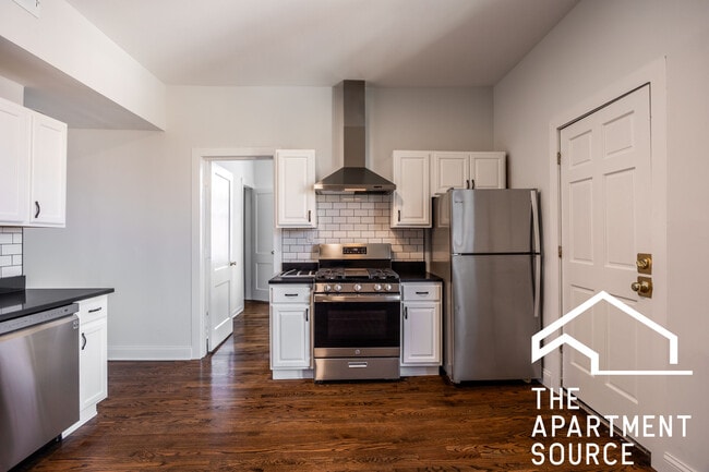 2842 W Augusta Blvd unit 2E, Chicago, IL 60622 - photo 4