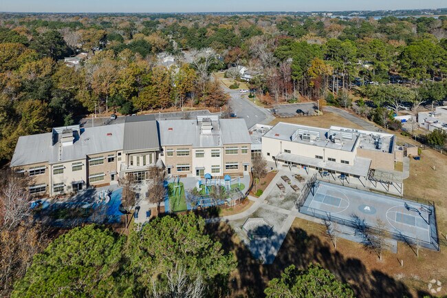 Students and parents love Addlestone Hebrew Academy in West Ashley.