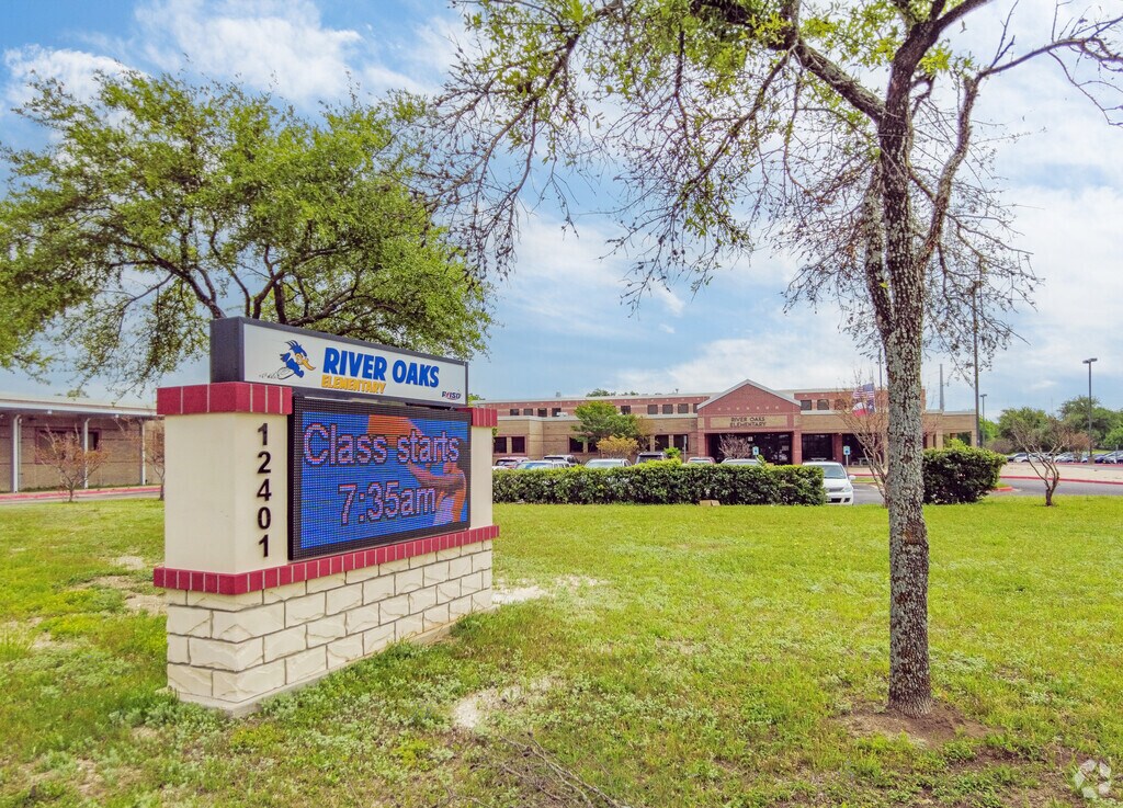 River Oaks Elementary School, Rankings & Reviews