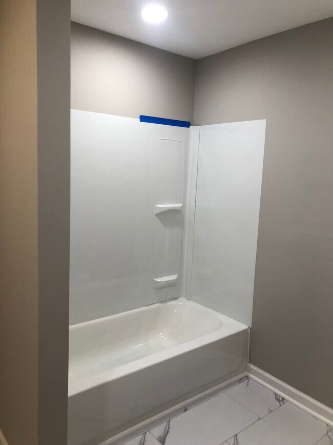 166 18th St unit 201, Bristol, VA 24201 - photo 5