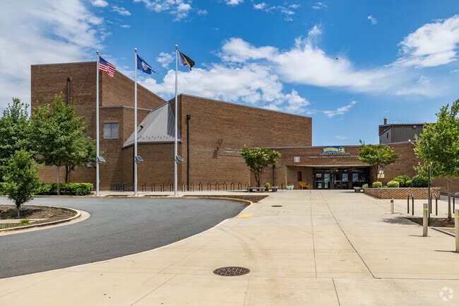 Discover academic excellence at Thomas Jefferson Middle School, nestled in Alcova Heights.