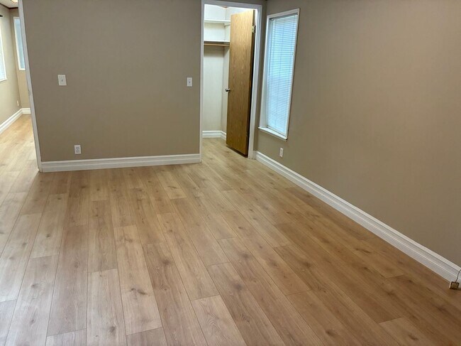 93524 Easy Ln, Coos Bay, OR 97420 - photo 4