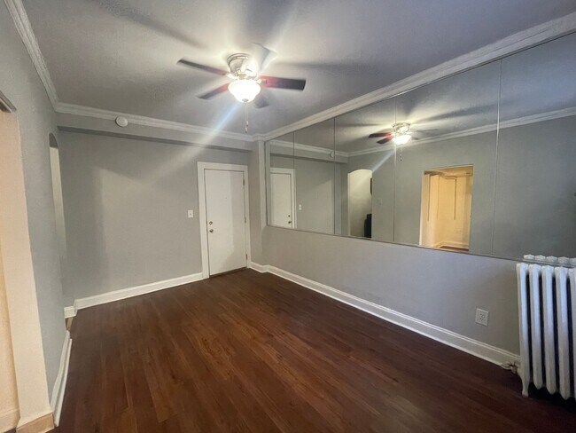 831 W Bradley Place unit 661-801, Chicago, IL 60613 - photo 7