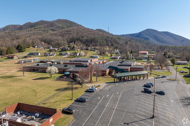 Hampton Elementary School in Hampton, TN.