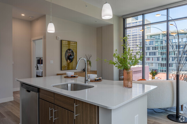 2 Br, 2 Ba - 1, 154 SFa