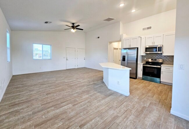 1112 E 4th St, Casa Grande, AZ 85122 - photo 6