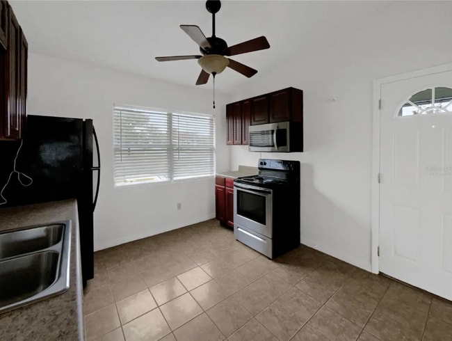 930 School St, Clermont, FL 34711 - photo 2