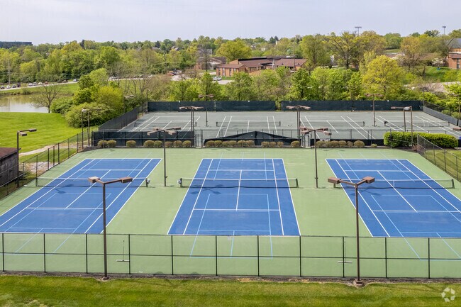 Tennis courts at Five Seasons Family Sports Club in Crestview Hills.