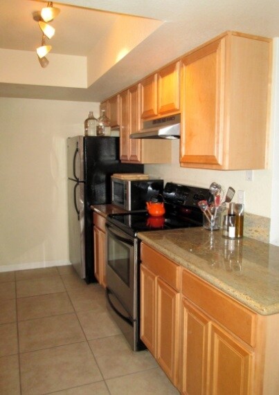 740 W Elm St unit 220, Phoenix, AZ 85013 - photo 4
