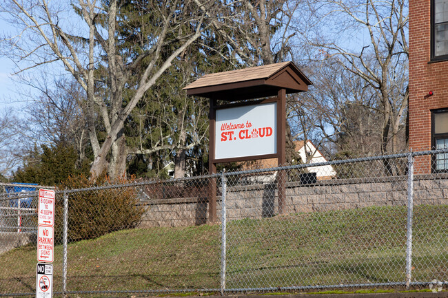 St. Cloud Elementary School is a community of learners, building a brighter future together.