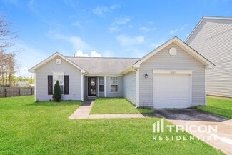 3007 Mallard Forest Dr, Charlotte, NC 28269