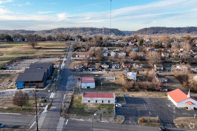 Dayspring Baptist Christian Academy employs 4 teachers.