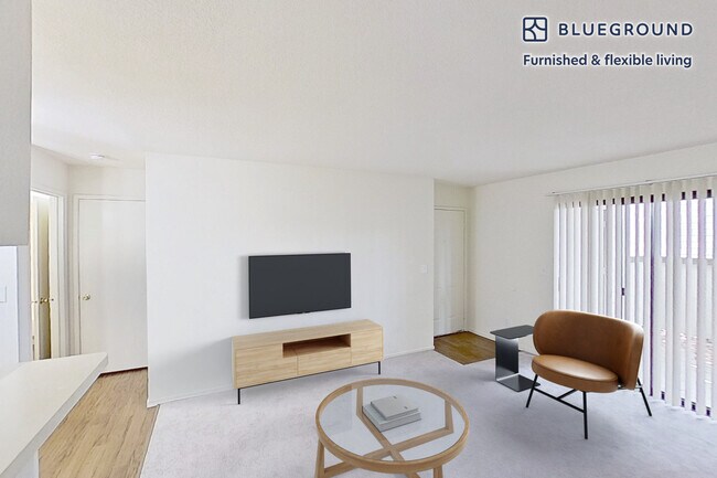 231 Woodcreek Common unit FL3-ID10707A, Fremont, CA 94539 - photo 2