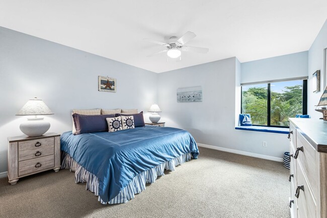 592 Beachwalk Cir unit 204, Naples, FL 34108 - photo 7