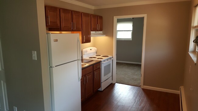 Wardall, Cincinnati, OH 45211 - photo 3