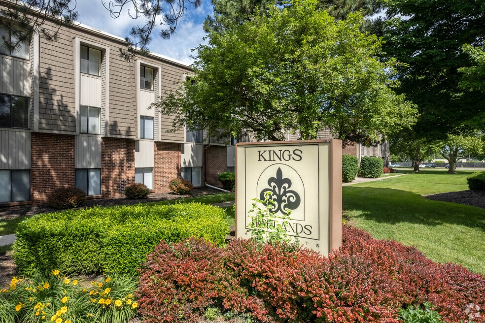 Kings Highlands, Columbus, OH 43229 - photo 1