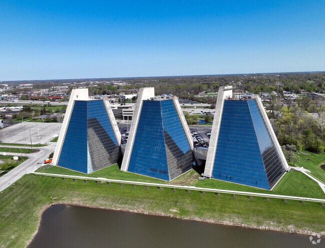 The Pyramids is a commercial office complex that consists of three triangular buildings that resemble Egyptian pyramids in College Park .