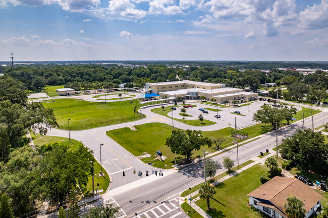 Aerial view of Rock Lake Elementary School's campus in Orange County.
