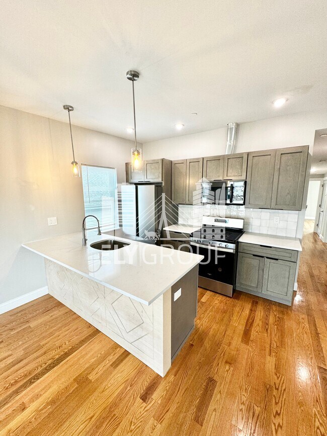 595 Main St Unit 2, Medford, MA 02155