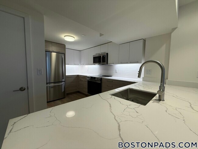 1079 Commonwealth Ave unit 447, Boston, MA 02215 - photo 5