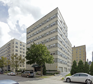 1029 E Knapp St, Milwaukee, WI 53202