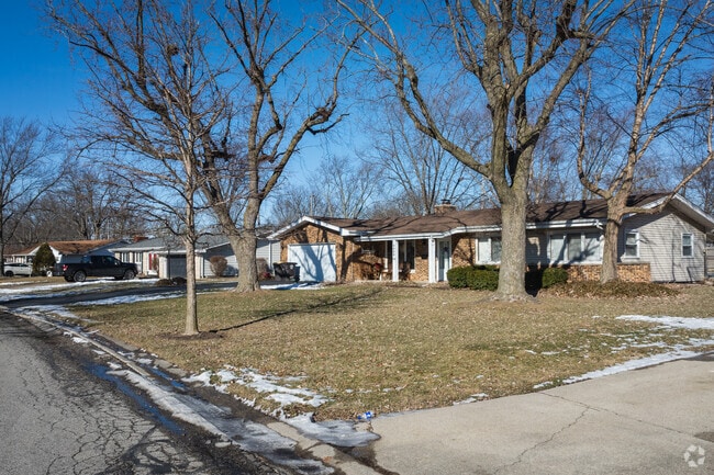Most homes in Glenwood Park feature a two-car garage.