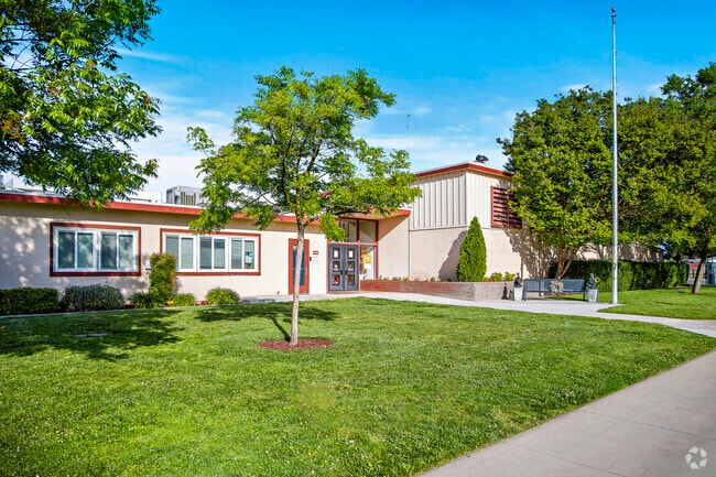 Cloverland Elementary School in Oakdale, Ca is a warm and welcoming place.