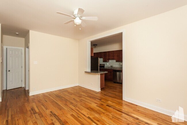 624 W Cornelia Ave unit 626.5-E3, Chicago, IL 60657 - photo 4
