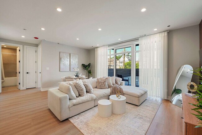 2344 W Polk St unit ID1359789P, Chicago, IL 60612 - photo 4