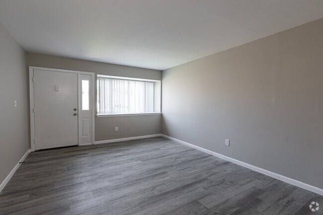 2BR, 1.5BA - Living Room