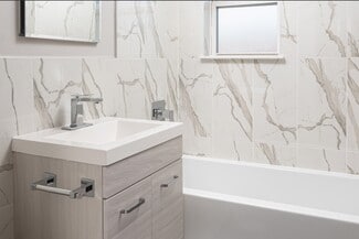 258 Carlton Ave, Piscataway, NJ 08854