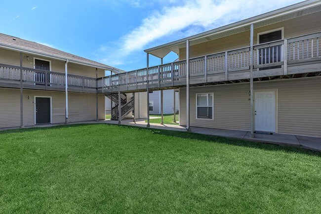 Cherry Park, Grand Island, NE 68801 - photo 2