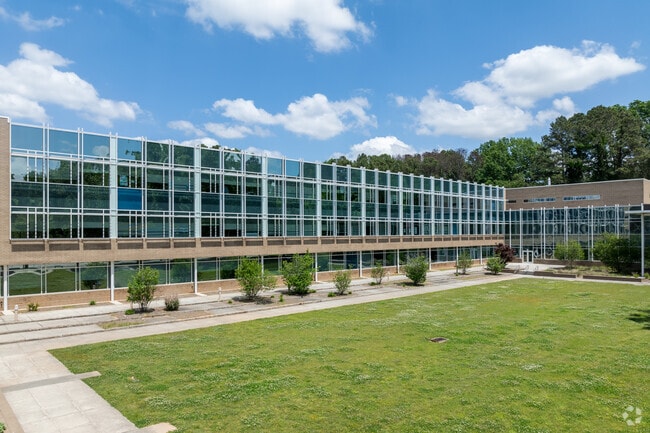 Therrell High School receives a C from Niche.