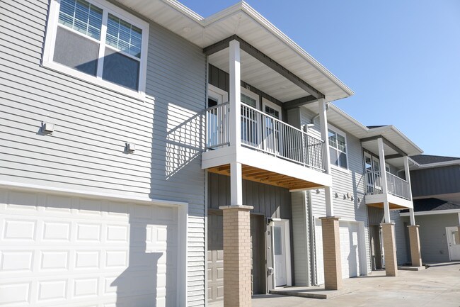 Maple Wood Townhomes, Fargo, ND 58104 - photo 2