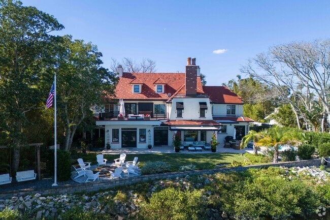 A beautiful waterfront mansion in North City.