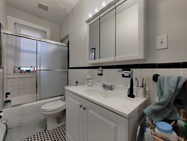 313 Cambridge St unit 1, Cambridge, MA 02141 - photo 3