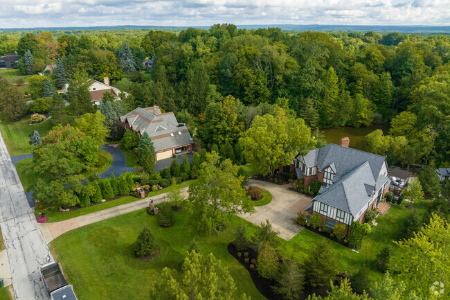 From classic to contemporary architecture, Moreland Hills offers it all.
