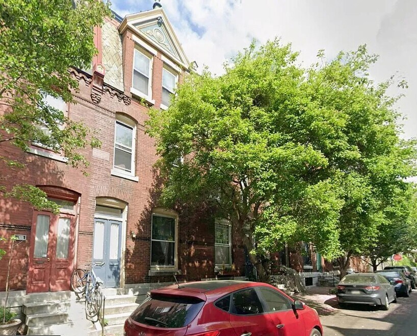 826 N Woodstock St unit 1, Philadelphia, PA 19130 - photo 1