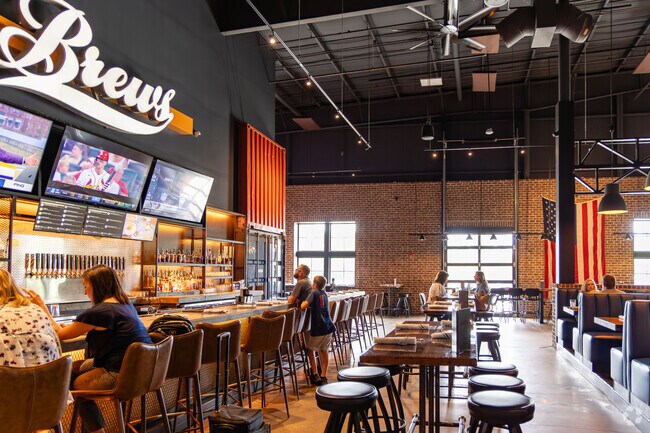 Dock 17 has fresh brews and live music starting on Wednesdays in Clarksville.