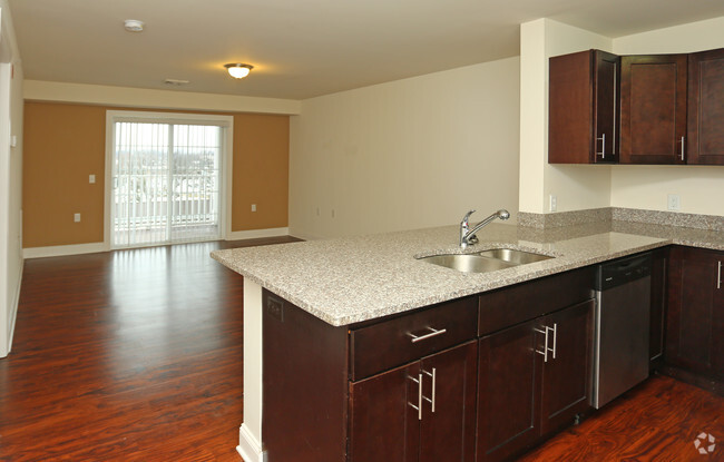 1BR, 1BA-831SF