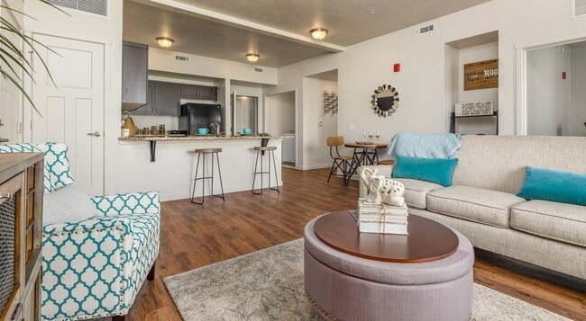 High Point on Overland, Meridian, ID 83642 - photo 3