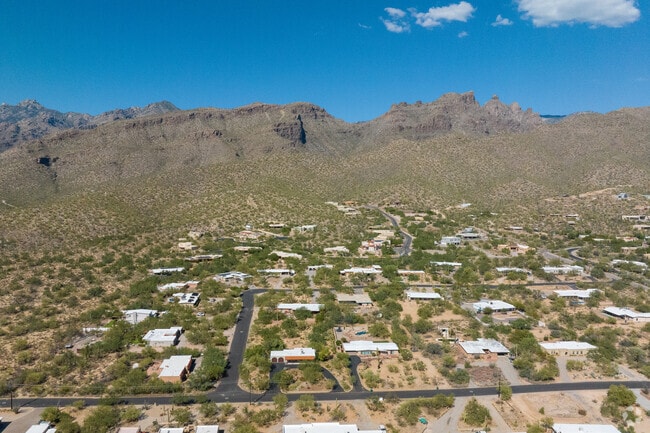An elevated look at Rose Hill Estates in Tucson, Arizona.